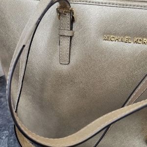 Michael Kors tote